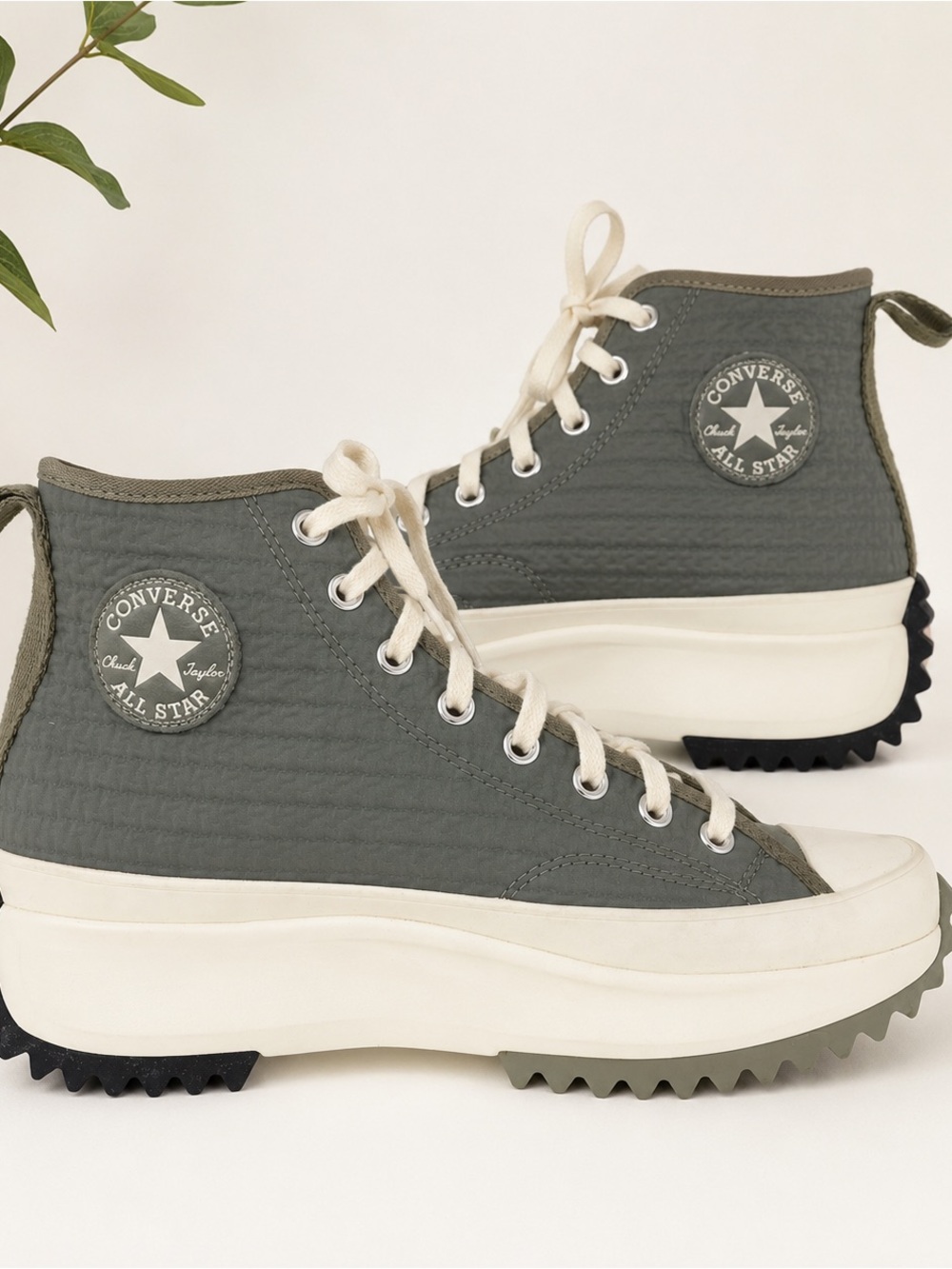 Converse Run Star Hike Platform High Top Sneakers Olive Green Women’s 10